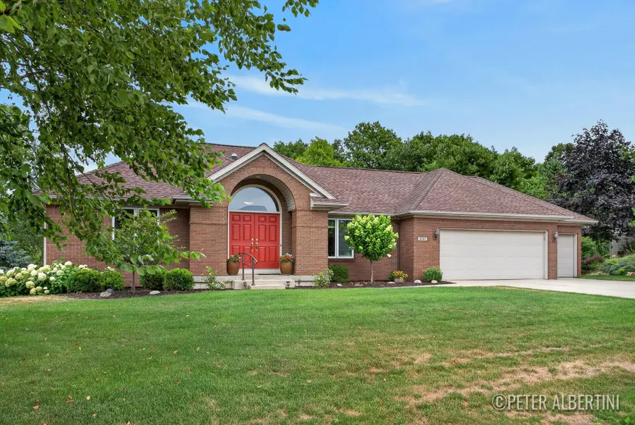 5157 S Silverstone Drive NE, Plainfield, MI 49321 - #2