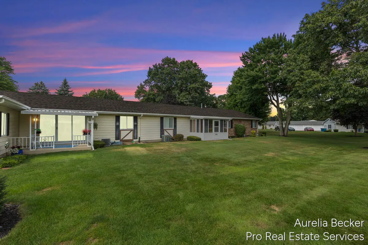 5812 Leisure South Drive SE Building: 28, Kentwood, MI 49548 - #1