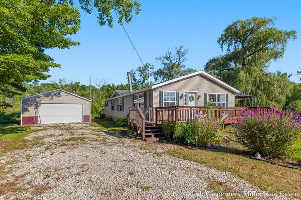 106 Little Long Lake Drive, Nashville, MI 49073