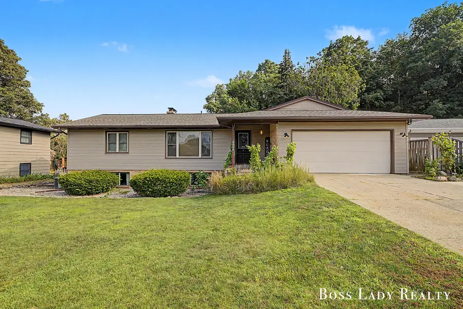 3525 Yellowstone Drive SW, Grandville, MI 49418 - #2
