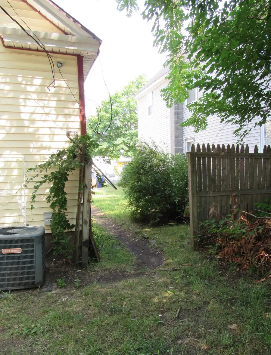 1167 Lafayette Avenue SE, Grand Rapids, MI 49507 - #2