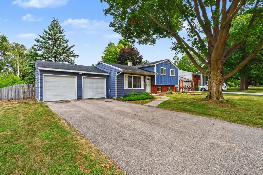 8364 Atlanta Drive NE, Rockford, MI 49341 - #2