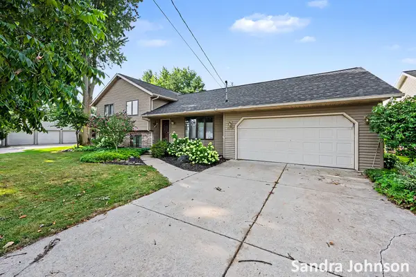12725 Park Drive, Wayland, MI 49348
