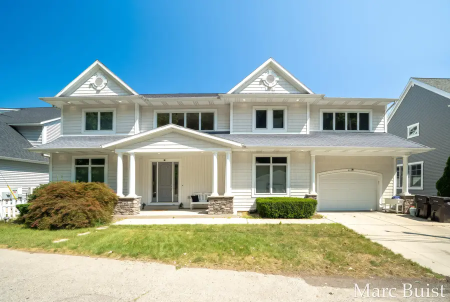 421 N Lake Drive, Caledonia, MI 49316 - #2