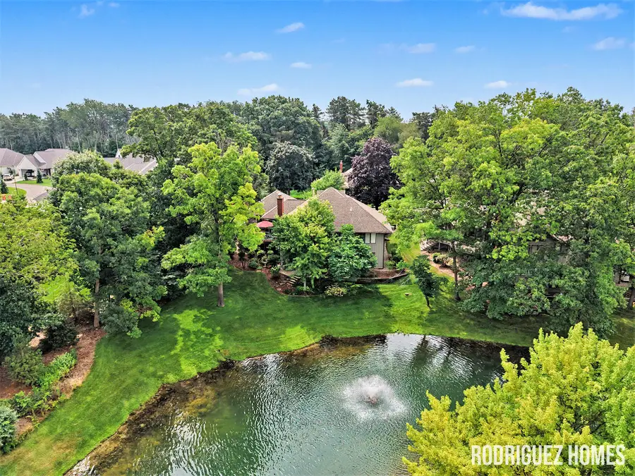 6270 Heathmoor Court SE, Cascade, MI 49546 - #2