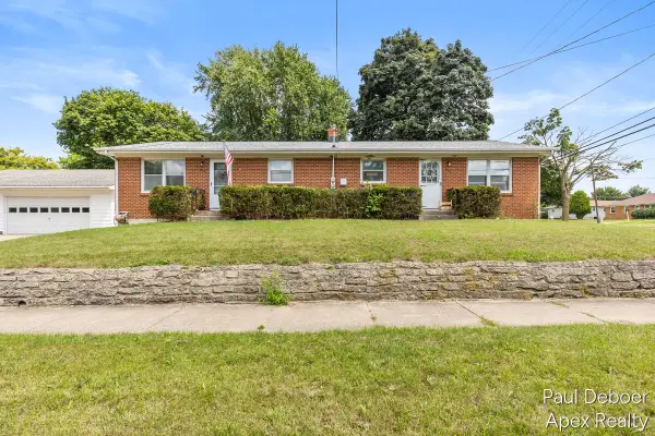 3542 Fuller Avenue SE, GrandRapids, MI 49508
