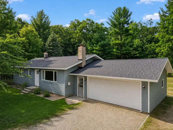 5852 E River Road, TwinLake, MI 49457