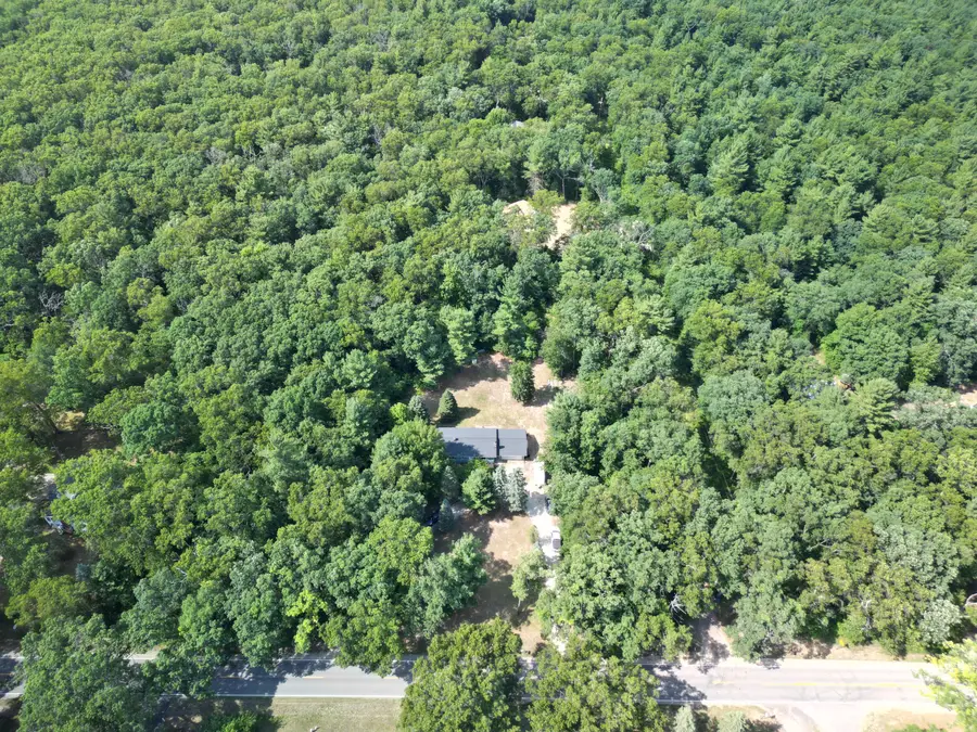 5852 E River Road, Cedar Creek, MI 49457 - #2