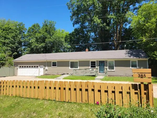 385 92nd Street SW, ByronCenter, MI 49315