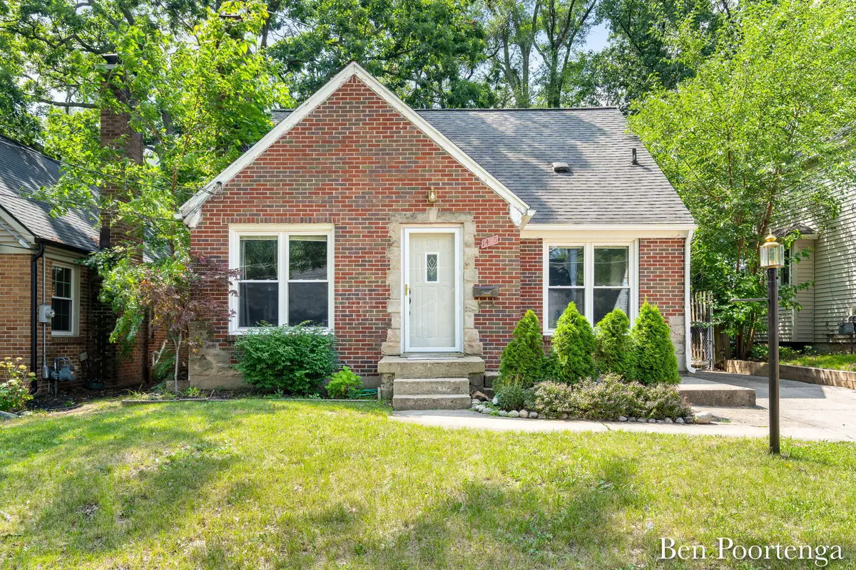 1435 Philadelphia Avenue SE, Grand Rapids, MI 49507 - #1