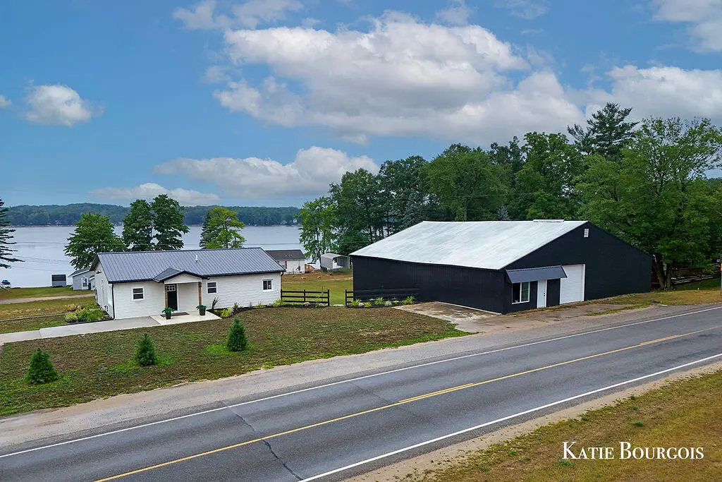 7510 Taft Road, Mecosta, MI 49332 - #1