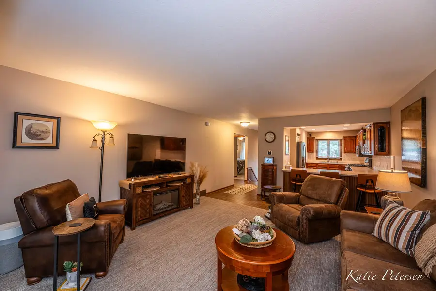 4488 N Valley Drive NE, Grand Rapids, MI 49525 - #3