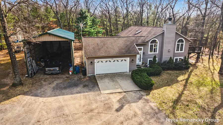 850 W White Lake Drive, Whitehall, MI 49461 - #2