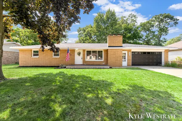 3555 Chippewa Drive, NortonShores, MI 49441