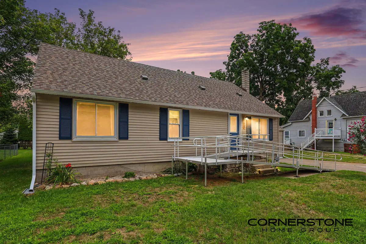 74 N Park Street NE, Cedar Springs, MI 49319 - #1
