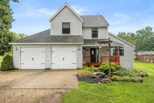 10881 Hoffman Road, ThreeRivers, MI 49093