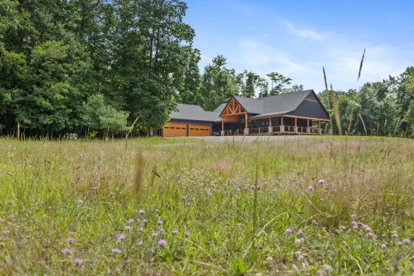 4390 22 Mile Road NW, KentCity, MI 49330