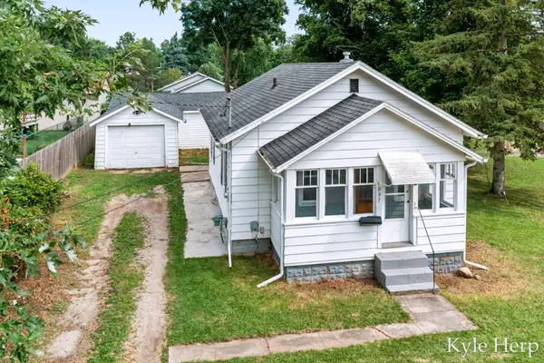 837 E Marshall Street, Hastings, MI 49058