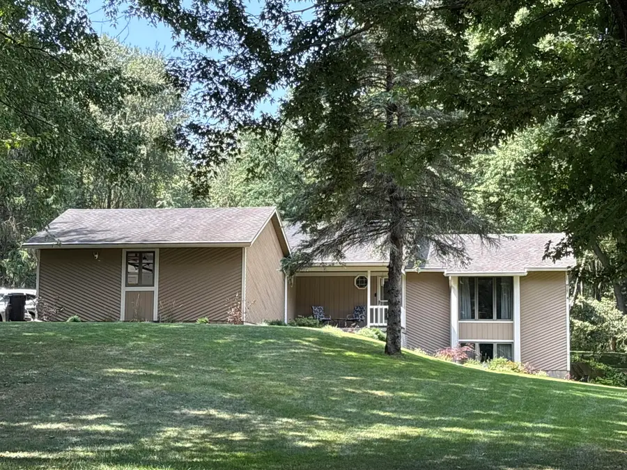 4729 Kenowa Avenue SW, Grandville, MI 49418 - #2