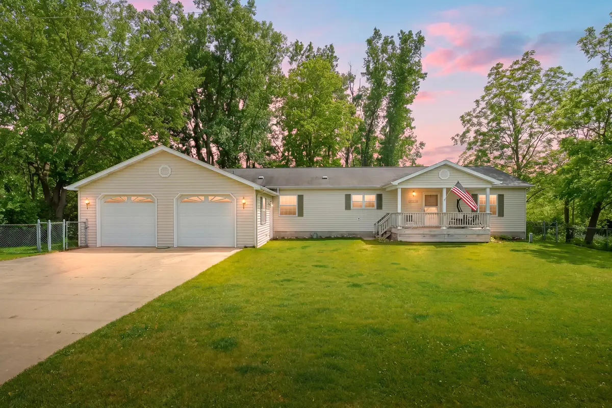 2038 E Bristol Road E, Dowling, MI 49050 - #1