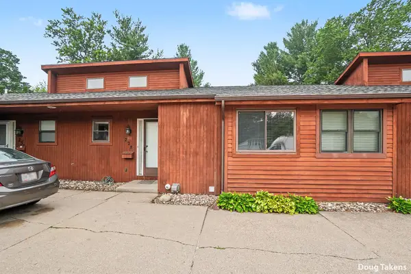 228 S Wall Street Unit: 2, Zeeland, MI 49464