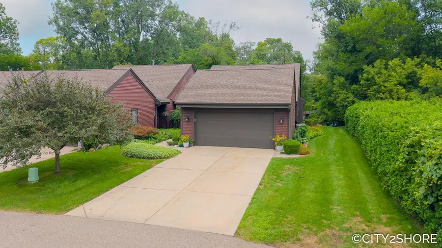 4177 Indian Spring Drive SW, Grandville, MI 49418 - #2