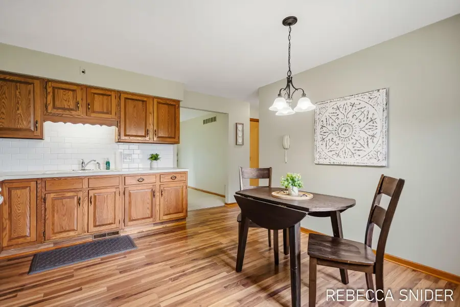 5692 Leisure S Drive SE, Kentwood, MI 49548 - #3