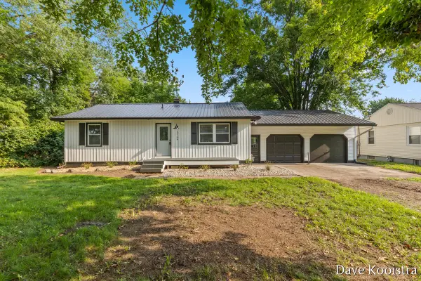 1769 Perry Street, Holland, MI 49424
