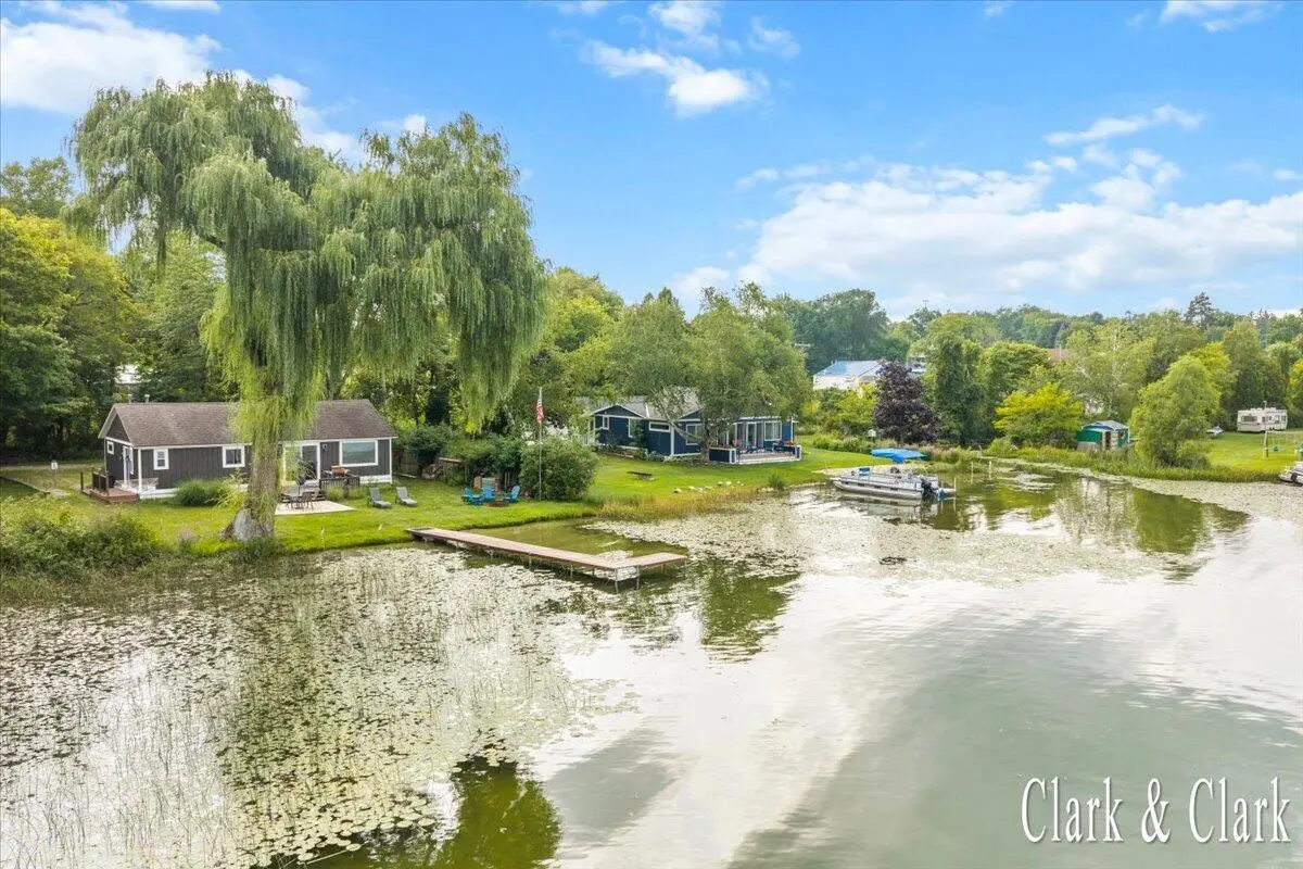 13300 W Stanton Road, Trufant, MI 49347 - #1