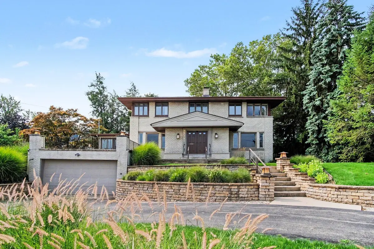 2318 Lake Drive SE, East Grand Rapids, MI 49506 - #1