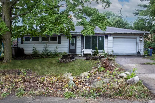 925 Plymouth Avenue NE, GrandRapids, MI 49505