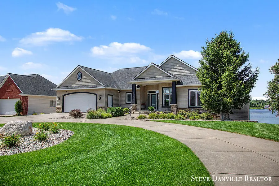 9121 24th Avenue, Jenison, MI 49428 - #3