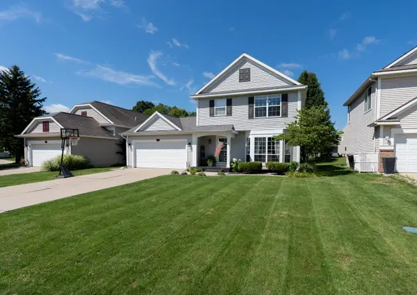 5791 Hickory Hill Court SE, Kentwood, MI 49512