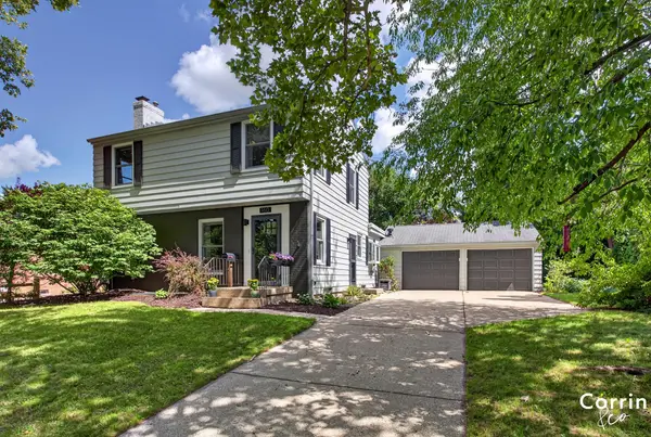 160 S Parklane Drive NE, GrandRapids, MI 49505