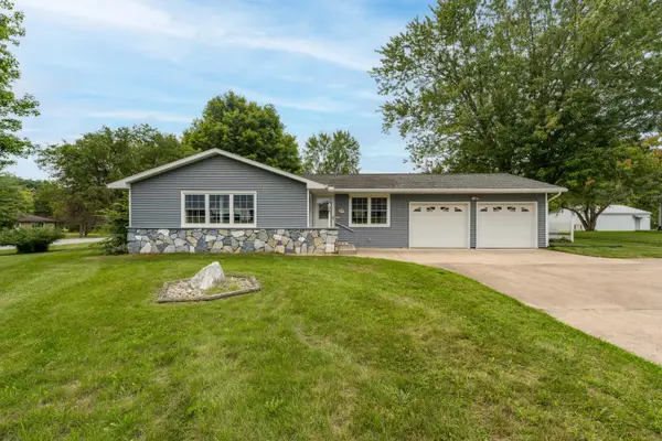 102 Sherwood Drive, Hastings, MI 49058