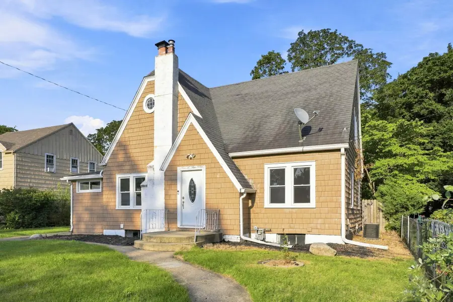 136 E Ave N, Battle Creek, MI 49017 - #3