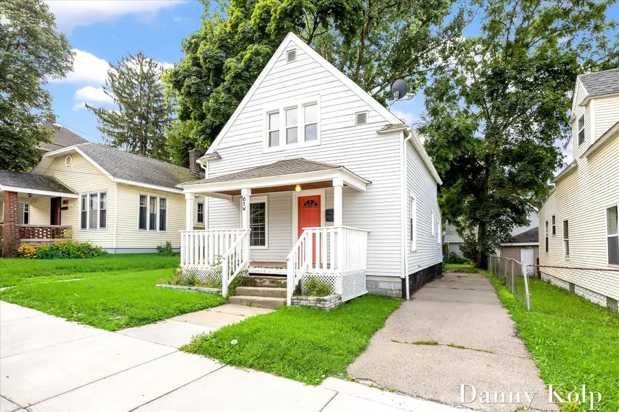 18 Ann Street NW, Grand Rapids, MI 49505 - #2