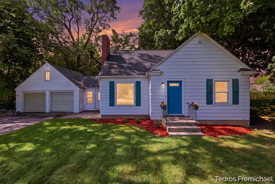 3372 Evert Street NW, Walker, MI 49534 - #3
