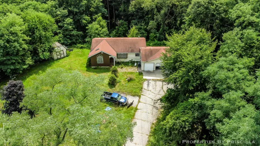 9284 Pine Island Drive NE, Sparta, MI 49345 - #3