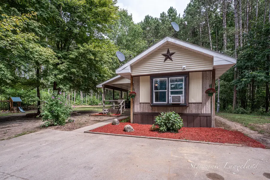 7972 S 192nd Avenue, Holton, MI 49425 - #2