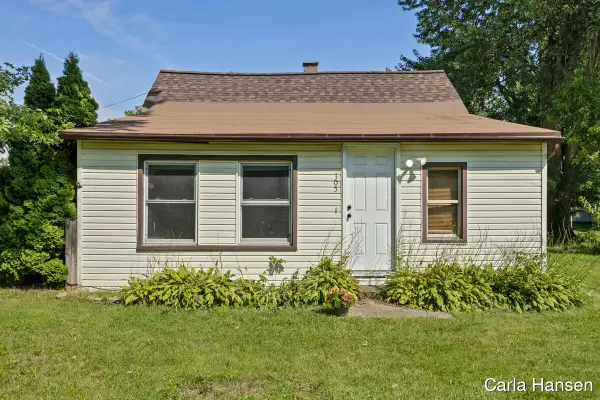 305 Crescent Street, Watervliet, MI 49098