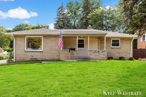 1752 Lake Michigan Drive NW, GrandRapids, MI 49504