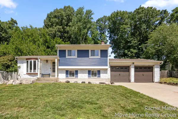 4774 Brookgate Drive NW, ComstockPark, MI 49321