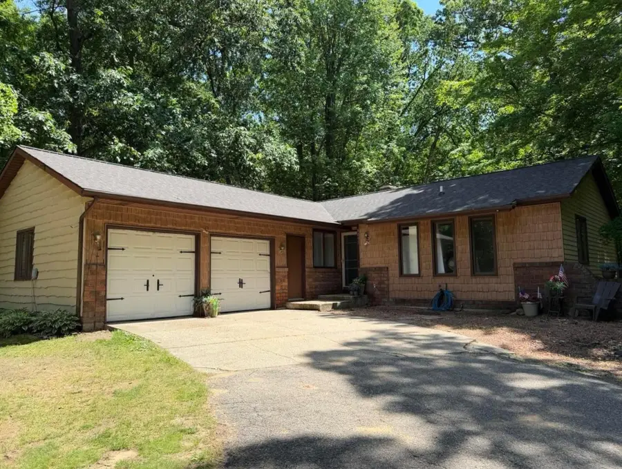 9051 Algoma Avenue NE, Rockford, MI 49341 - #2