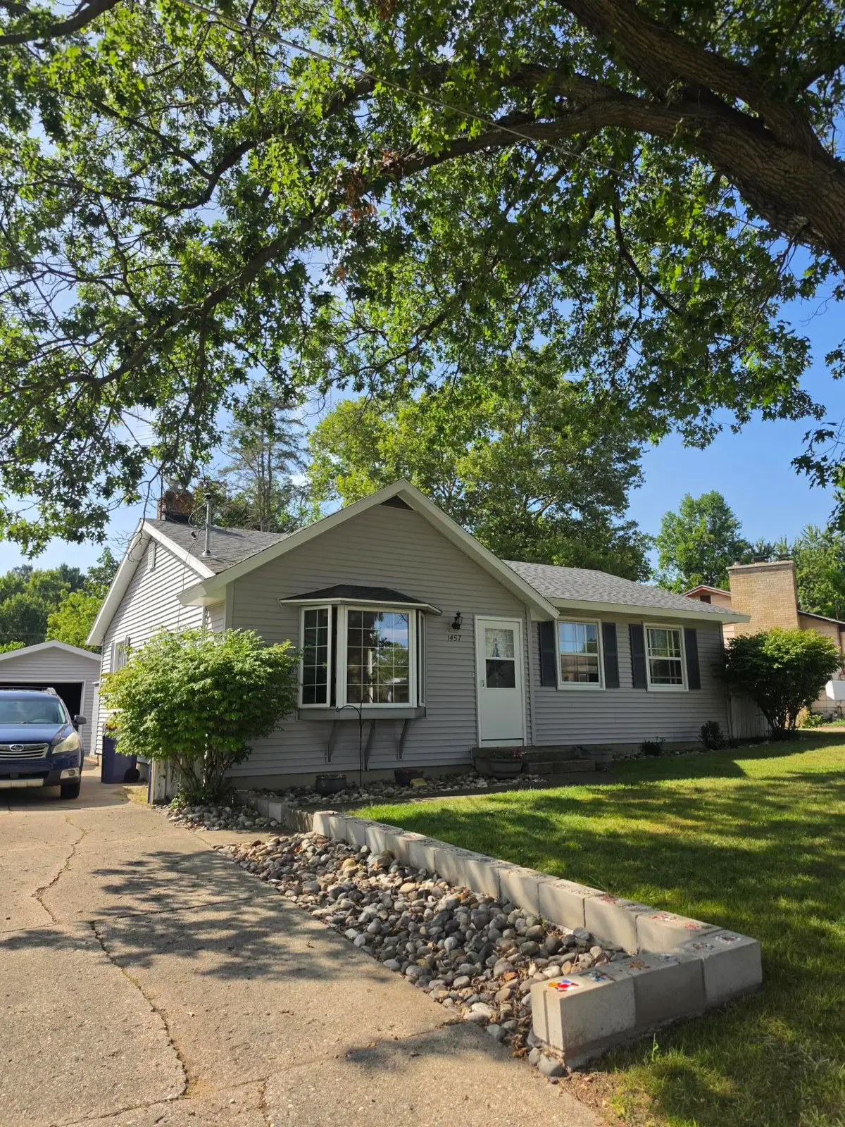 1457 Laughlin Drive NW, Grand Rapids, MI 49504 - #1