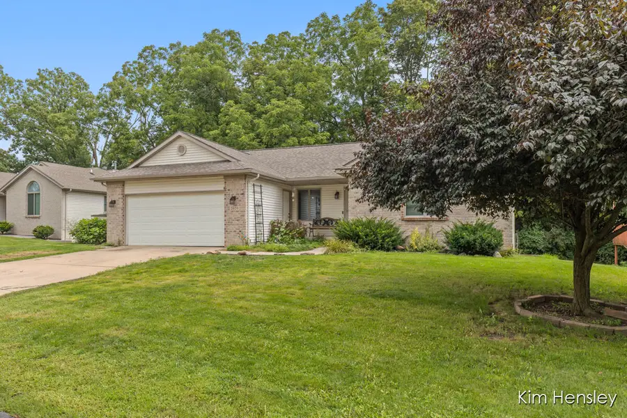 2020 Burton Knoll Court SE, Kentwood, MI 49546 - #2