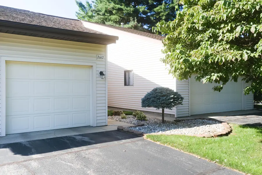 2662 Stonehaven Drive SW, Wyoming, MI 49519 - #2