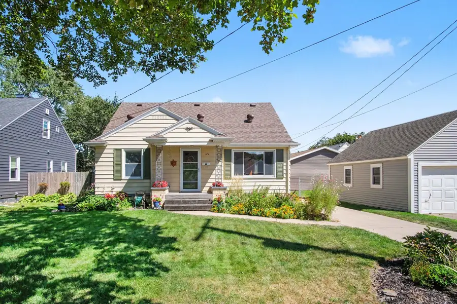 1656 Widdicomb Avenue NW, Grand Rapids, MI 49504 - #2