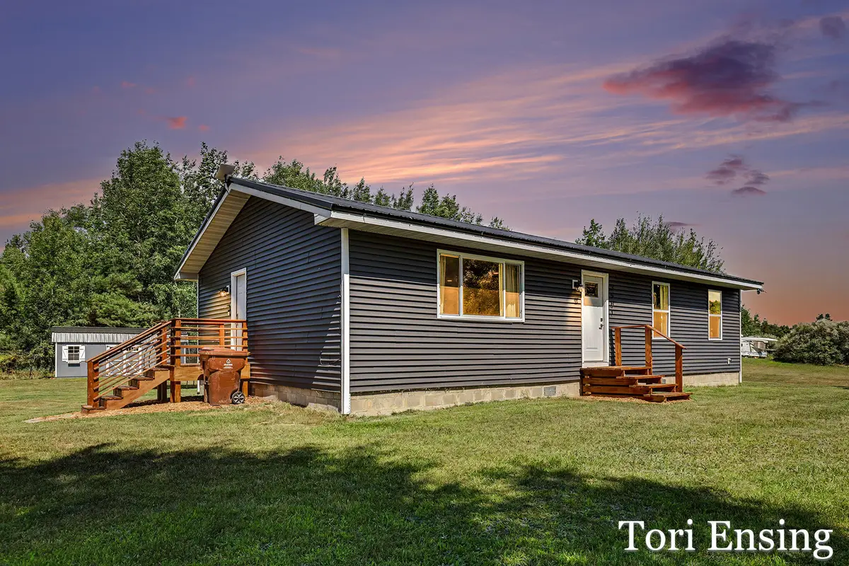 3501 E Evergreen Road SE, Stanton, MI 48888 - #1