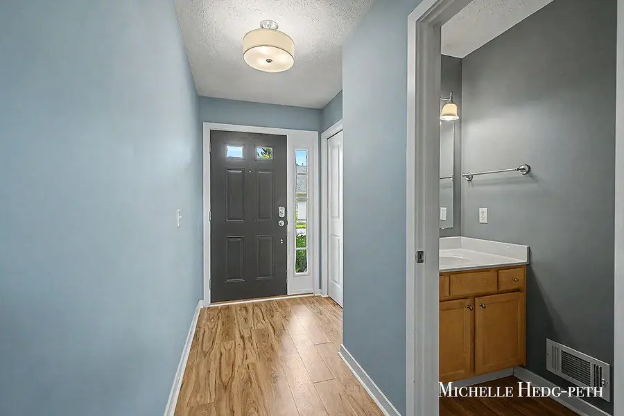 2984 Edgestone Drive Unit: 22, Hudsonville, MI 49426 - #3